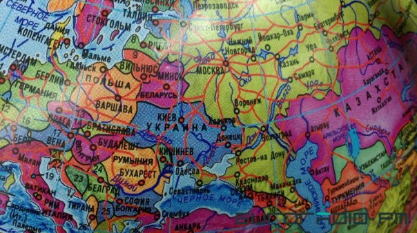 В Могилеве исчезли из продажи глобусы с "российским" Крымом