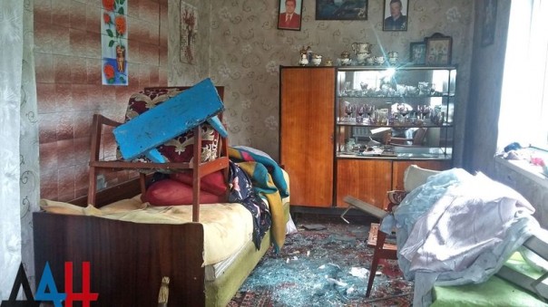 Сводка от МО ДНР 10 июня 2016 года. Укрофашисты более 3,5 тысячи раз обстреляли ДНР, повреждено 77 домостроений, погибли пять человек, 21 ранены