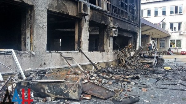 Сводка от МО ДНР 10 июня 2016 года. Укрофашисты более 3,5 тысячи раз обстреляли ДНР, повреждено 77 домостроений, погибли пять человек, 21 ранены