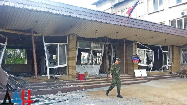 Сводка от МО ДНР 10 июня 2016 года. Укрофашисты более 3,5 тысячи раз обстреляли ДНР, повреждено 77 домостроений, погибли пять человек, 21 ранены