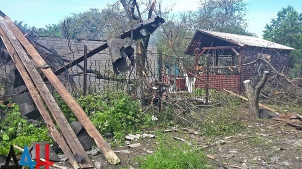 Сводка от МО ДНР 10 июня 2016 года. Укрофашисты более 3,5 тысячи раз обстреляли ДНР, повреждено 77 домостроений, погибли пять человек, 21 ранены