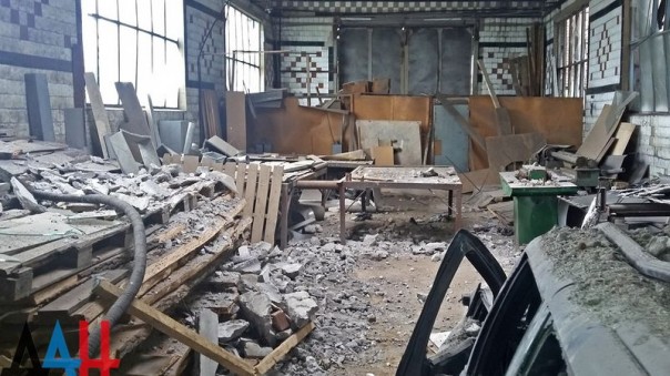 Сводка от МО ДНР 10 июня 2016 года. Укрофашисты более 3,5 тысячи раз обстреляли ДНР, повреждено 77 домостроений, погибли пять человек, 21 ранены