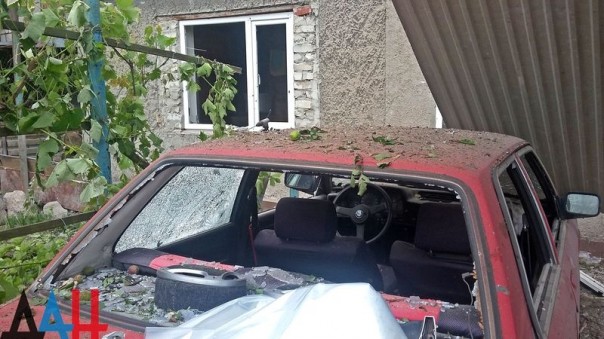 Сводка от МО ДНР 10 июня 2016 года. Укрофашисты более 3,5 тысячи раз обстреляли ДНР, повреждено 77 домостроений, погибли пять человек, 21 ранены