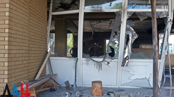 Сводка от МО ДНР 10 июня 2016 года. Укрофашисты более 3,5 тысячи раз обстреляли ДНР, повреждено 77 домостроений, погибли пять человек, 21 ранены