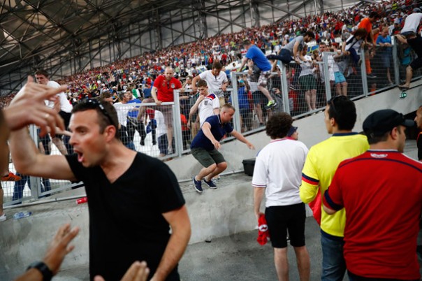 Из-за драк болельщиков сборной России грозят неприятности