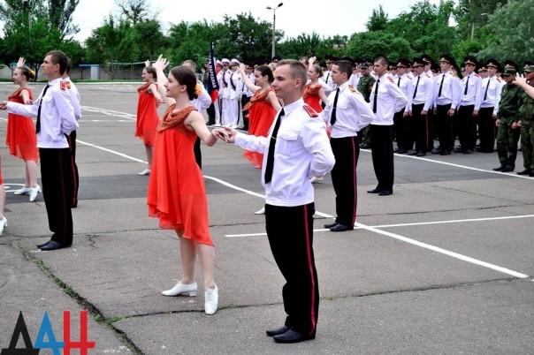 В военном лицее ДНР прошел первый выпуск курсантов, начавших учебу после создания Республики
