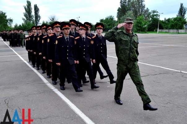 В военном лицее ДНР прошел первый выпуск курсантов, начавших учебу после создания Республики