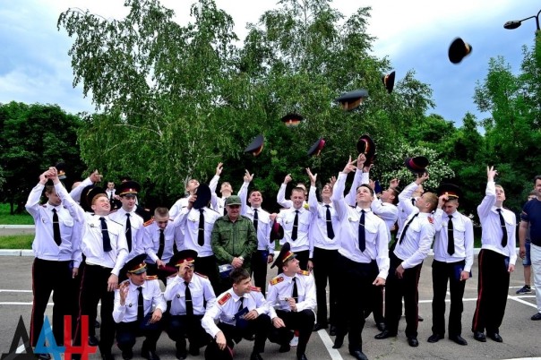 В военном лицее ДНР прошел первый выпуск курсантов, начавших учебу после создания Республики