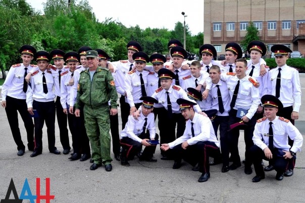 В военном лицее ДНР прошел первый выпуск курсантов, начавших учебу после создания Республики