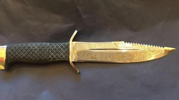 Матиос: при обыске у человека Курченко нашли клинок с гравировкой службы безопасности Путина Матиос: при обыске у человека Курченко нашли клинок с гравировкой службы безопасности Путина