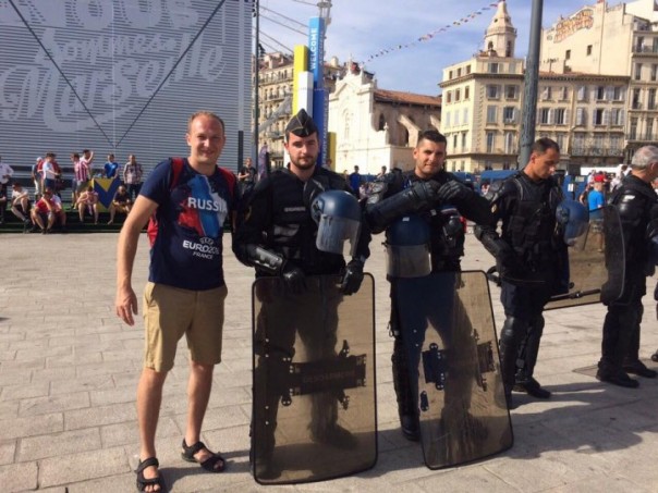 Три дня пьяные в дым англичане разносили Марсель… Очевидцы: «Русские в Марселе сделали всю работу за полицейских!»