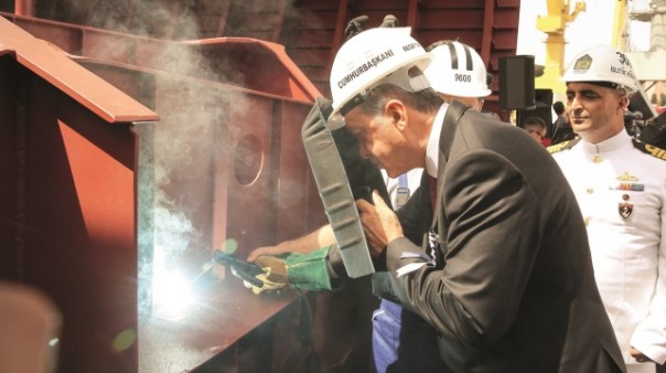 Эрдоган заявил о скором начале строительства турецкого авианосца Эрдоган заявил о скором начале строительства турецкого авианосца