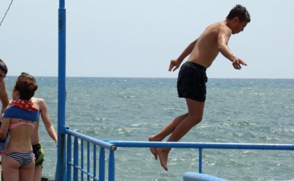 Вторжение укро-отдыхающих в Крым