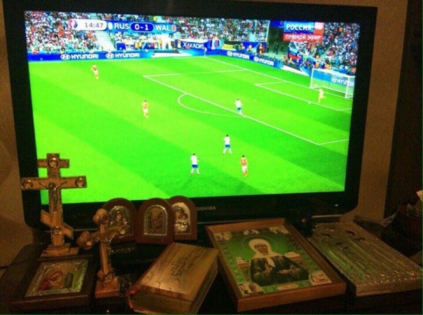 Новости дня от Юлии Витязевой. Матч Россия – Уэльс. Хоттабыча нам явно не хватало