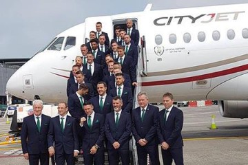 Cамолет Sukhoi Superjet 100 доставил ирландскую сборную на Евро-2016
