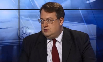 Украинский политик Антон Геращенко разоблачил своих коллег