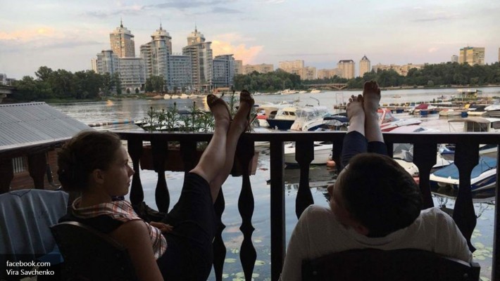 Босая Савченко похвасталась шикарным отдыхом в яхт-клубе Босая Савченко похвасталась шикарным отдыхом в яхт-клубе