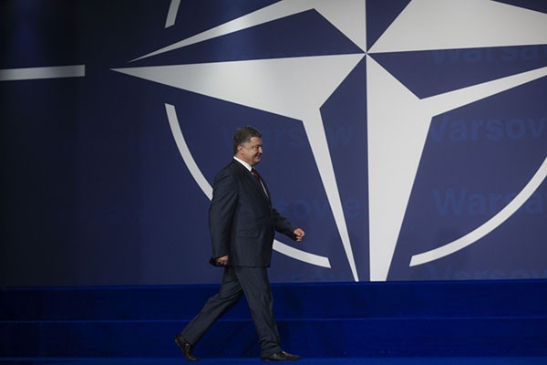 Порошенко — колумнист The Wall Street Journal