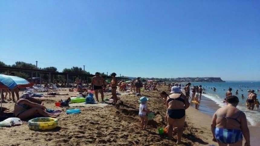 Зарубежные туристы прибывают в Крым семьями несмотря ни на что Зарубежные туристы прибывают в Крым семьями несмотря ни на что