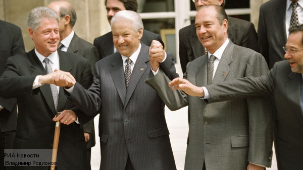 Отара овец и холодильник за голову Асада