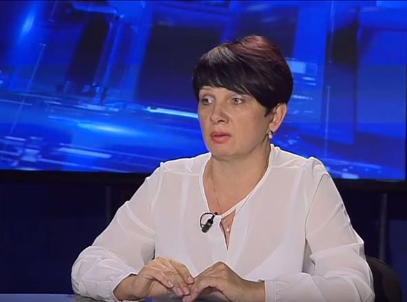 ГТРК ЛНР. "Интервью". Министр экономического развития ЛНР Елена Костенко. 25 июля 2016