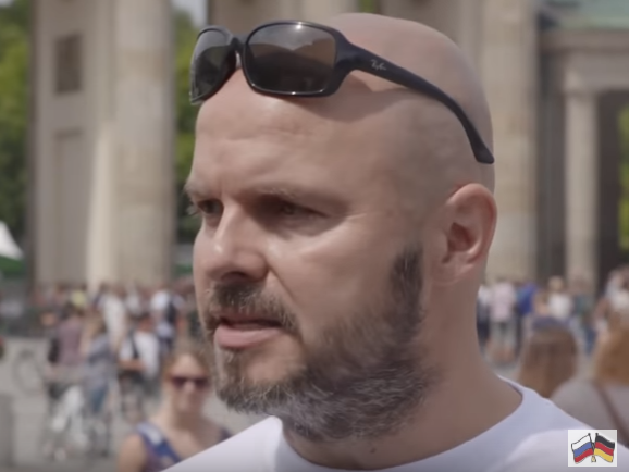 Рассерженный немец о лживых немецких СМИ [Голос Германии]