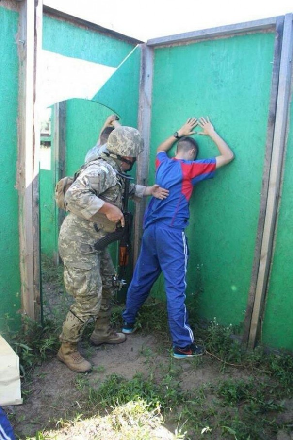 Войска НАТО на Западной Украине проводят учения по разгону Майдана-3 Войска НАТО на Западной Украине проводят учения по разгону Майдана-3