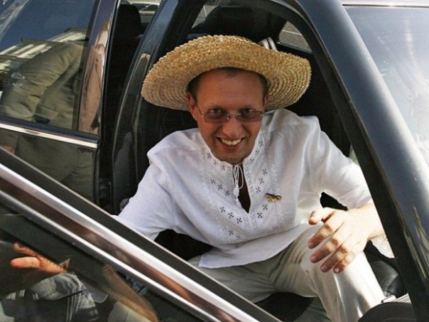 Доверь кролику стеречь морковку: Яценюк собирается работать в МВФ