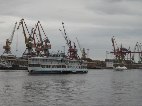 С Днем работника морского и речного флота!