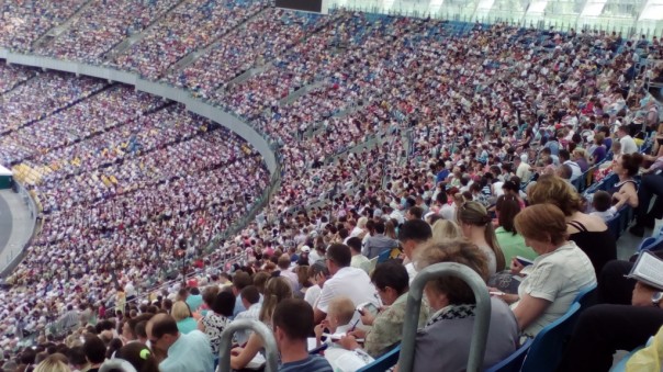 Религиозные фанатики захватили столицу Украины (фото)