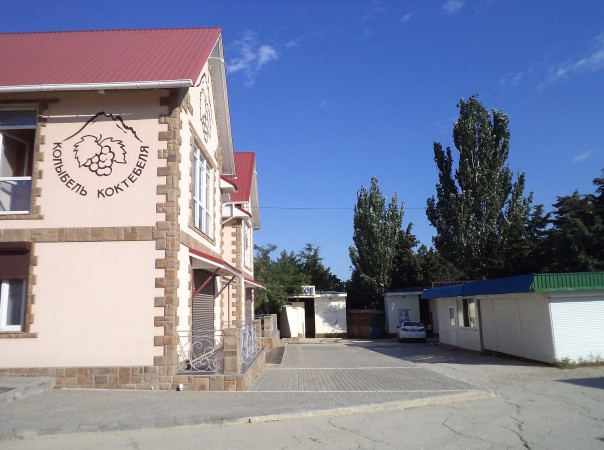 В Крыму пансионат ограничил доступ отдыхающих к пляжу