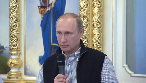 Путин призвал молиться за погибших в Сирии летчиков