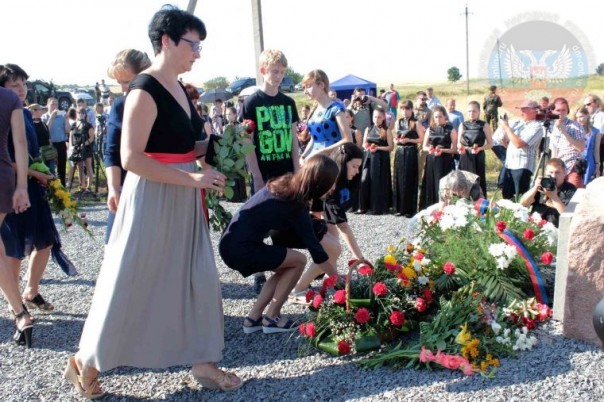 Пресс-подход Александра Захарченко. Митинг памяти жертв трагедии крушения Боинга 777 15.07.2016