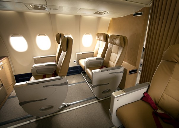 Таиланду переданы два самолета Sukhoi Business Jet Таиланду переданы два самолета Sukhoi Business Jet