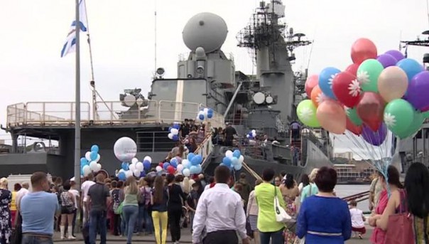 Крейсер "Варяг" успешно вернулся во Владивосток