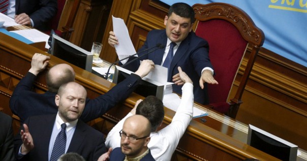 Депутаты на каникулах и пусть весь мир подождет…