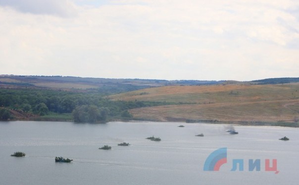 Сводка от НМ ЛНР 20 июля 2016 года. Масштабные учения Народной милиции по форсированию водных преград Сводка от НМ ЛНР 20 июля 2016 года. Масштабные учения Народной милиции по форсированию водных преград