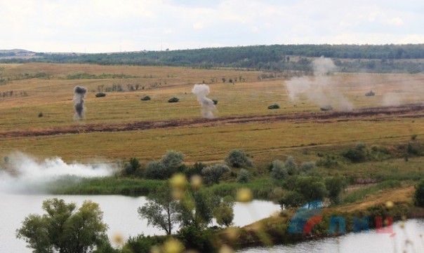 Сводка от НМ ЛНР 20 июля 2016 года. Масштабные учения Народной милиции по форсированию водных преград Сводка от НМ ЛНР 20 июля 2016 года. Масштабные учения Народной милиции по форсированию водных преград
