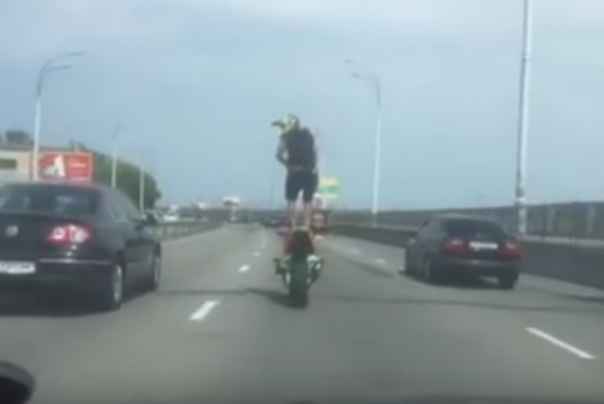 На Украине всё можно когда "железный конь" между ног и кастрюля на голове