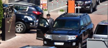 В годовщину новой полиции у Саакашвили угнали его джип