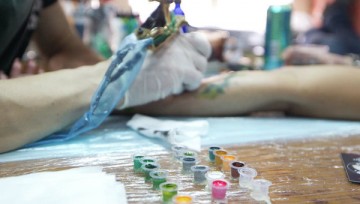 В Белоруссии могут ввести штрафы за татуировки с нацистской символикой