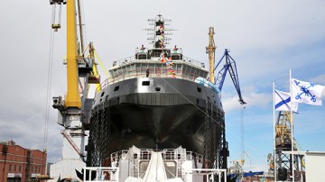 Для Арктики построят боевые ледоколы