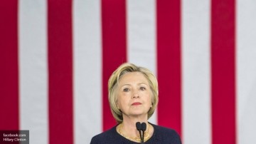 Обезумевшая Клинтон обвинила в своих бедах Трампа и Путина