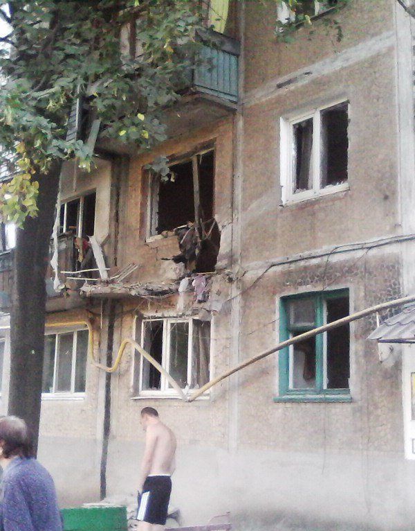 Последствия обстрела в ночь с 31 июля на 1 августа 2016 Последствия обстрела в ночь с 31 июля на 1 августа 2016