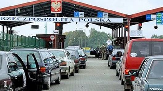 Польша приняла решение пока не возобновлять приграничный режим с Россией Польша приняла решение пока не возобновлять приграничный режим с Россией