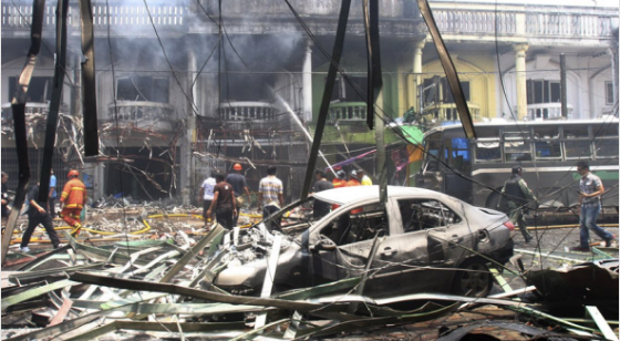 На курорте Хуахин в Таиланде прогремели два взрыва На курорте Хуахин в Таиланде прогремели два взрыва