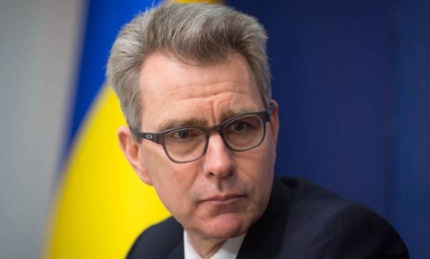 Пайетт: Помощь Киеву может расколоть США и ЕС Пайетт: Помощь Киеву может расколоть США и ЕС