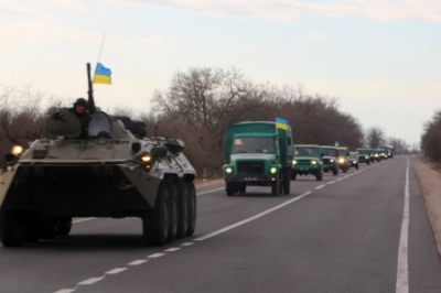 Украина стягивает тяжелую технику к границе с Крымом