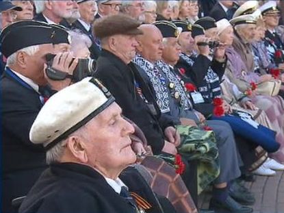 В честь ветеранов Арктических конвоев состоится парад кораблей. В Эдинбурге чествовали ветеранов первого Арктического конвоя