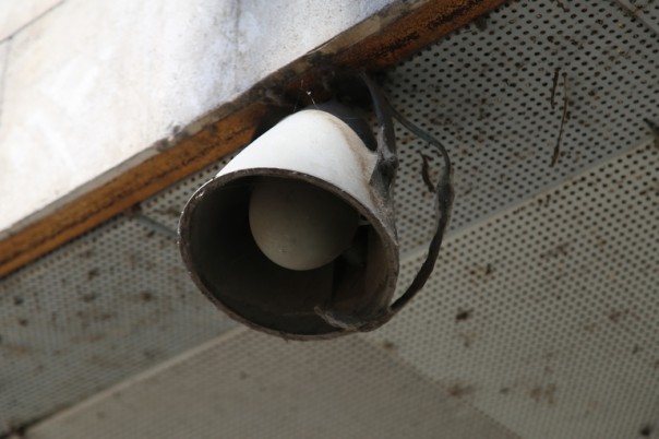 Некогда славный и крупнейшый речморвокзал Украины покрывается паутиной и зарастает травой